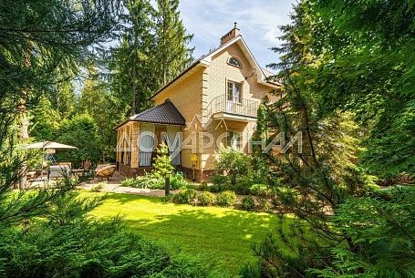 Продажа коттеджей в КП Лесное озеро КП