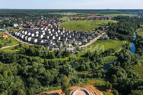 Продажа домов в КП 8843 Минзаг. Участок с великолепным видом на реку Пахра с проектом дома. 