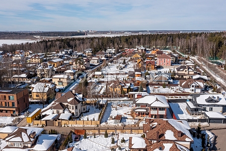 Купить участок в коттеджном поселоке Лесная слобода