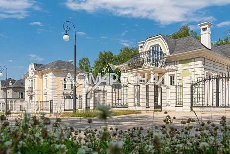 Купить участок в коттеджном поселоке Монплезир-Пушкино