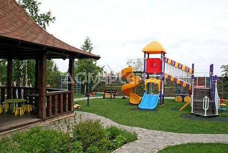 Купить дом в коттеджном поселоке Изумрудная долина